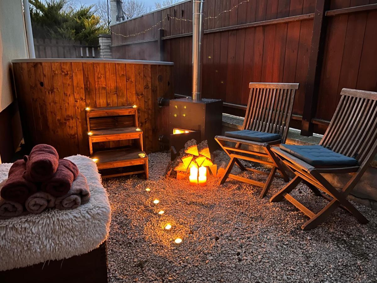 Villa Relax Apartman Gardony Bagian luar foto