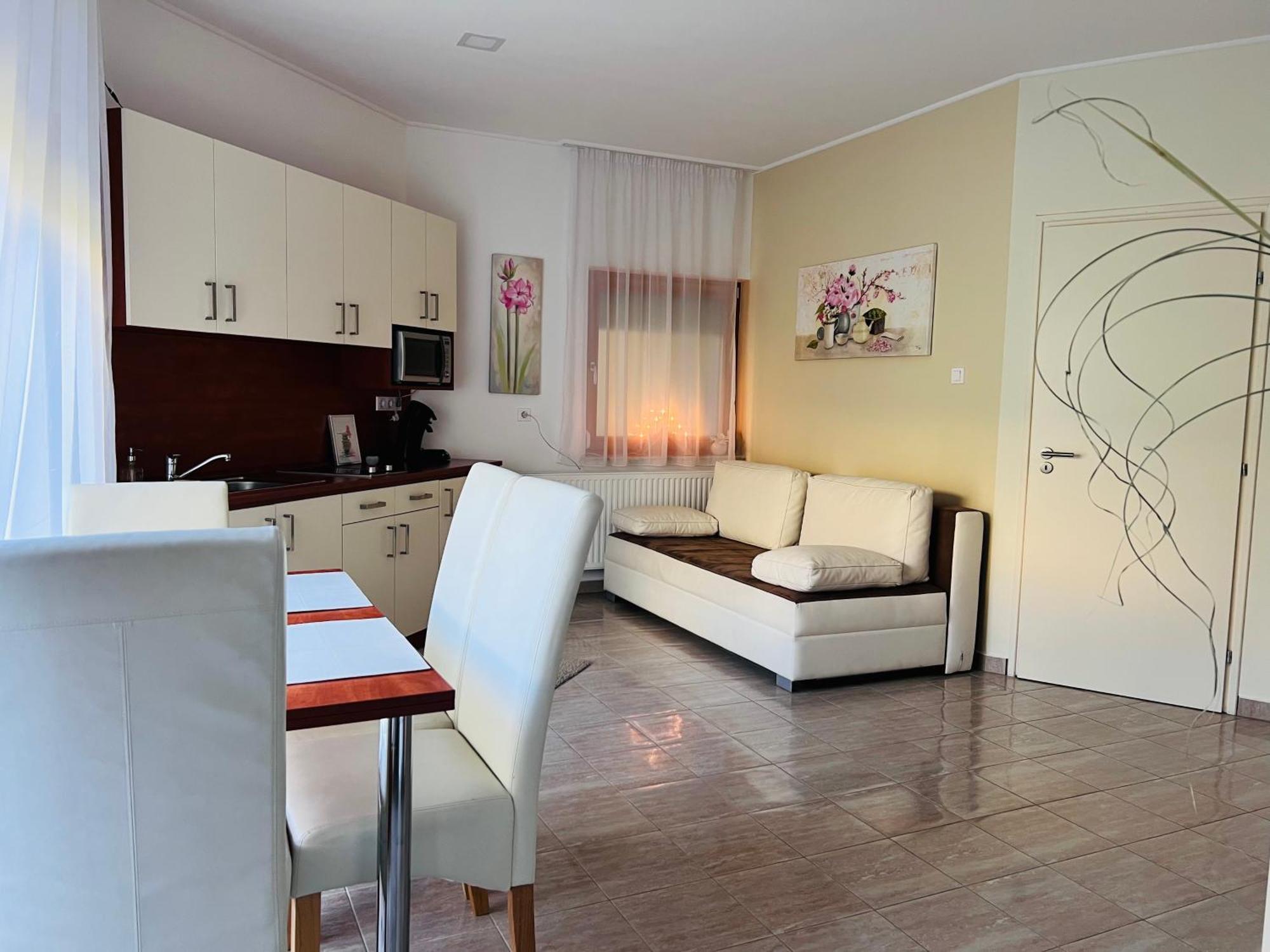 Villa Relax Apartman Gardony Bagian luar foto
