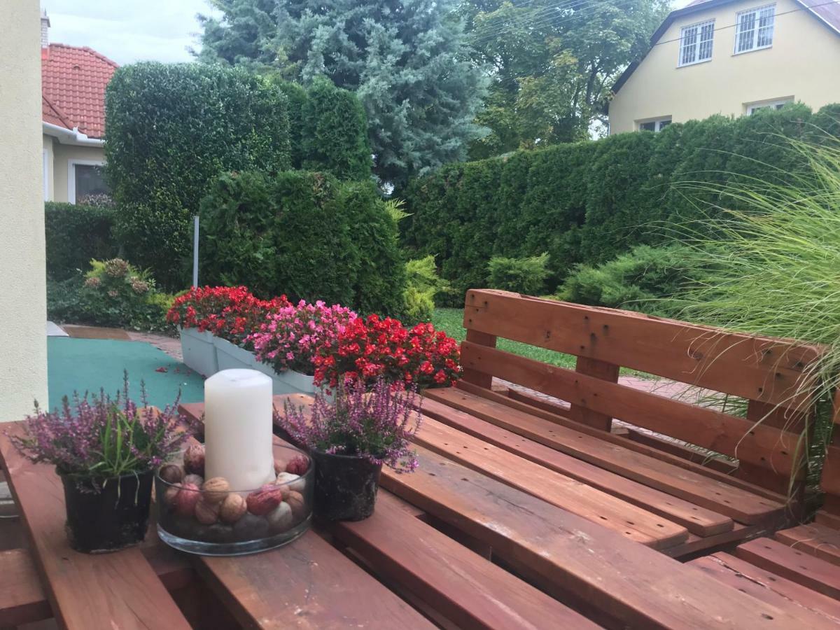 Villa Relax Apartman Gardony Bagian luar foto